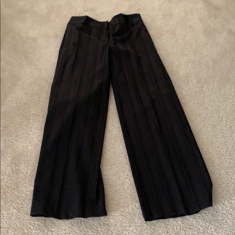 Wide leg lined trouser. Brown striped